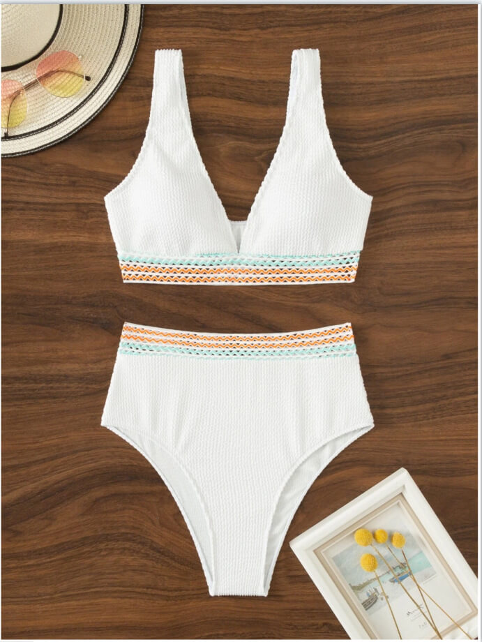Bikini Elegante con Top de Escote en V y Braguita Moldeadora de Cintura Alta
