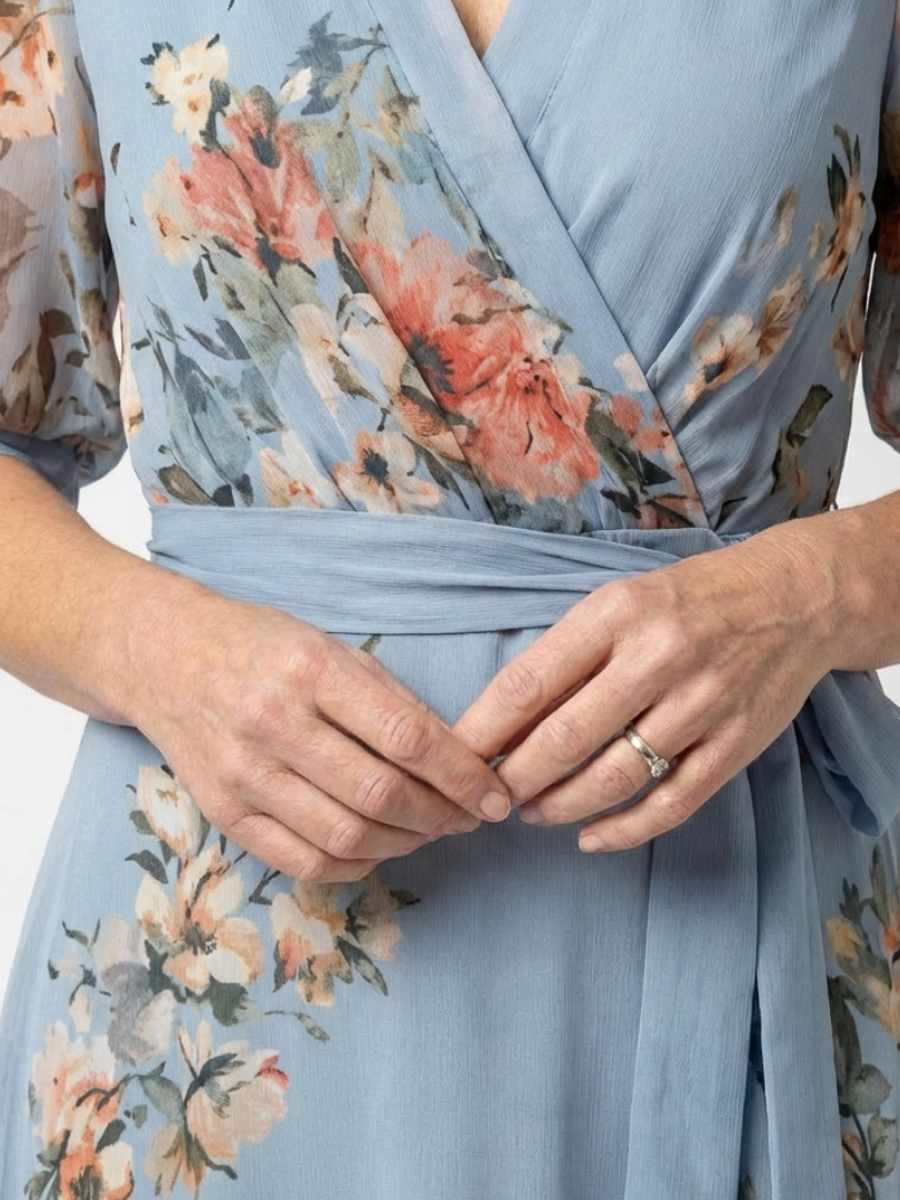 Elowen | Vestido Maxi Envolvente con Escote en V Floral